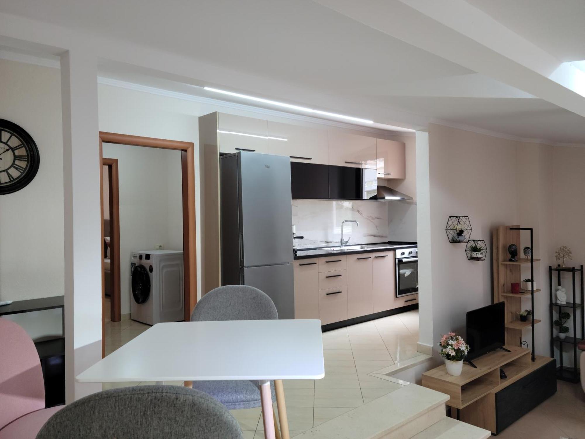 Gledis Apartment Tirana - Panoramic City Terrace Bagian luar foto